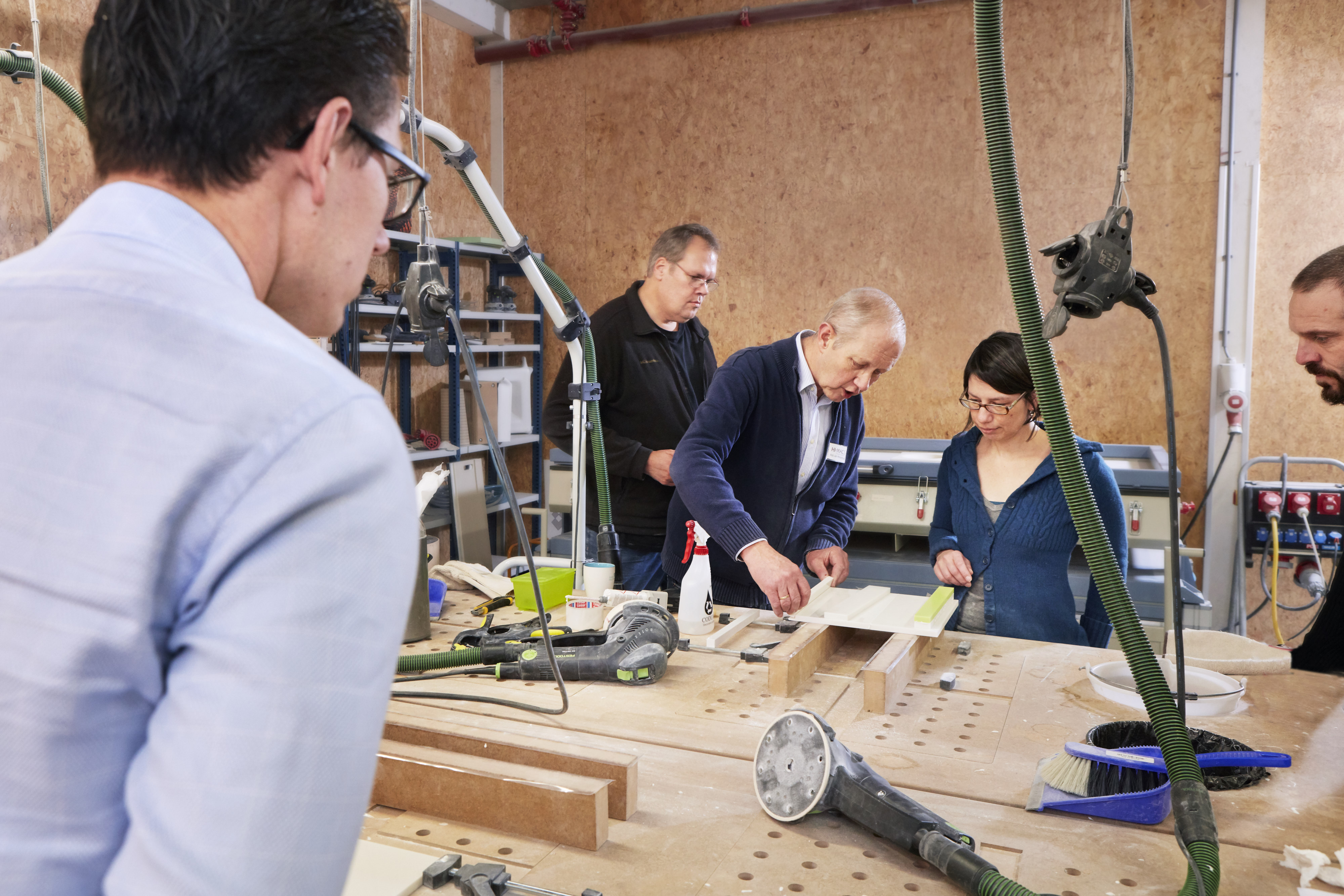 This logo has 161129-HiMacs_Training-055