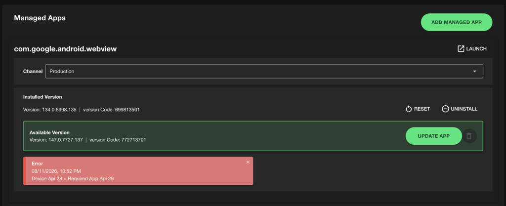 App management interface showing installed and available versions with an error message.